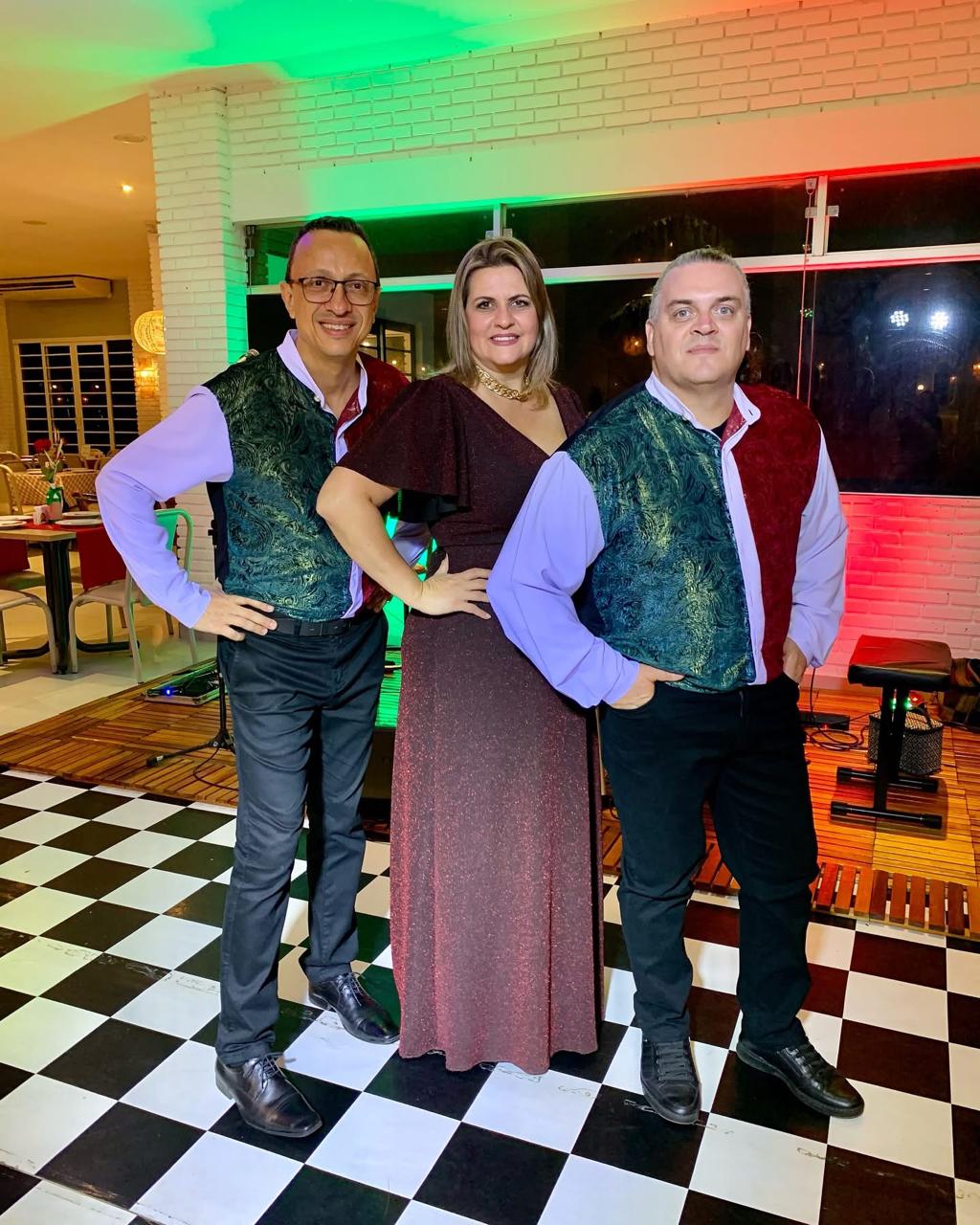 Trio-VI.jpg